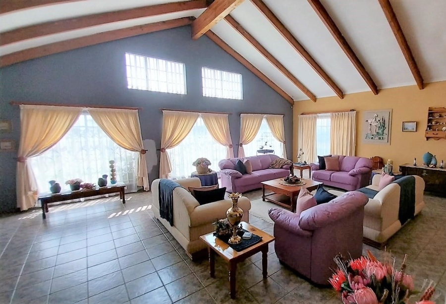 5 Bedroom Property for Sale in Mooikloof Gauteng