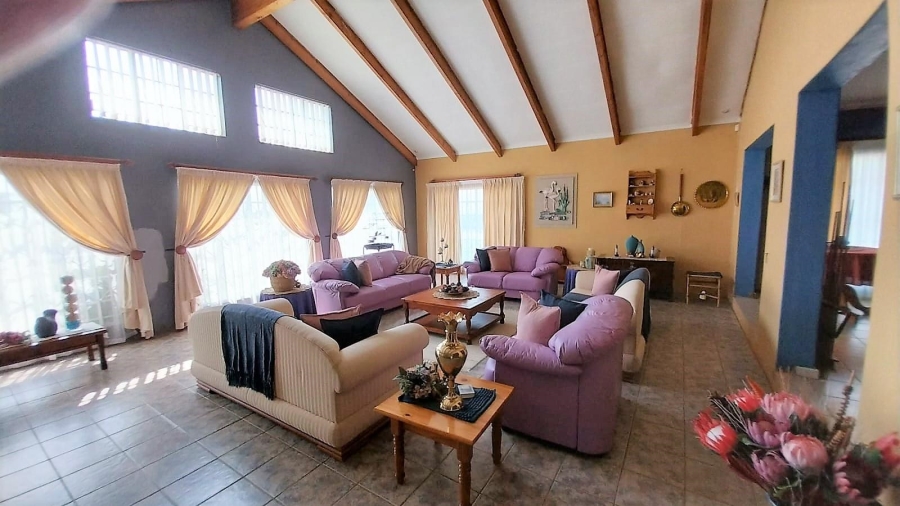 5 Bedroom Property for Sale in Mooikloof Gauteng