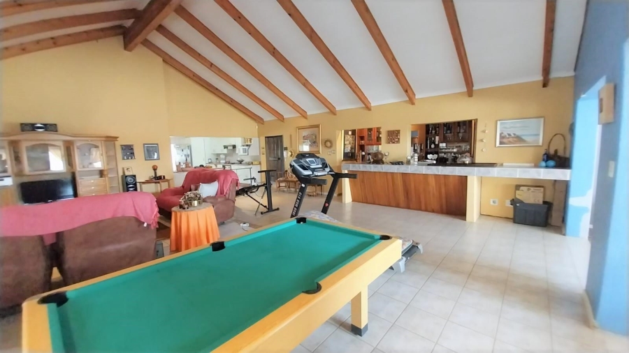 5 Bedroom Property for Sale in Mooikloof Gauteng