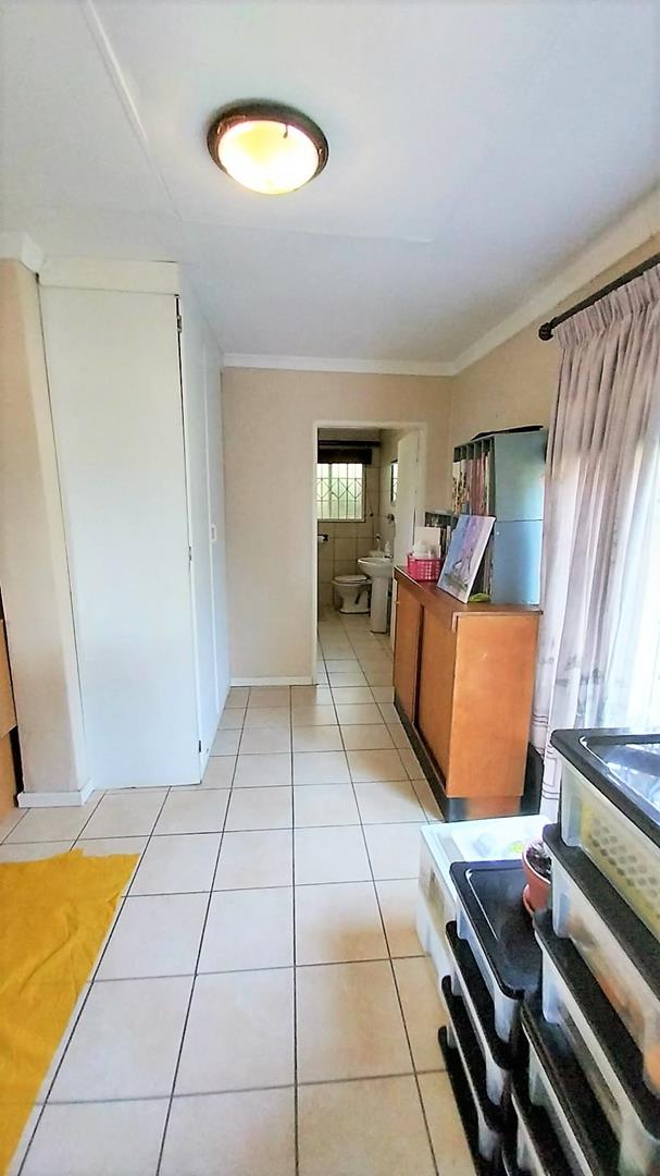 5 Bedroom Property for Sale in Mooikloof Gauteng