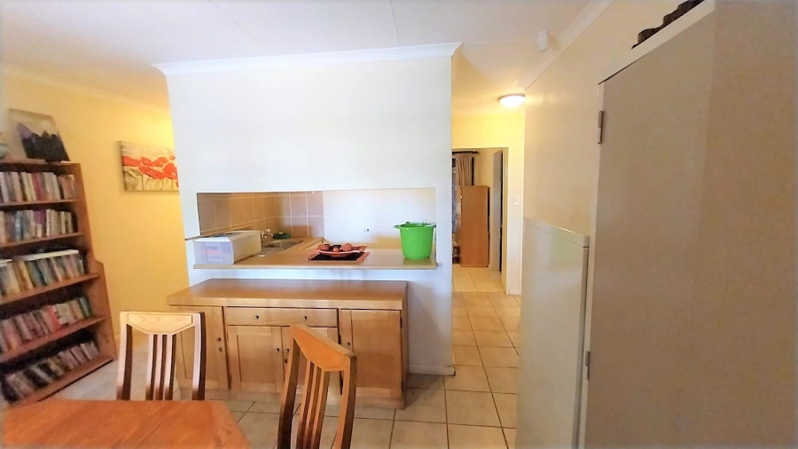 5 Bedroom Property for Sale in Mooikloof Gauteng