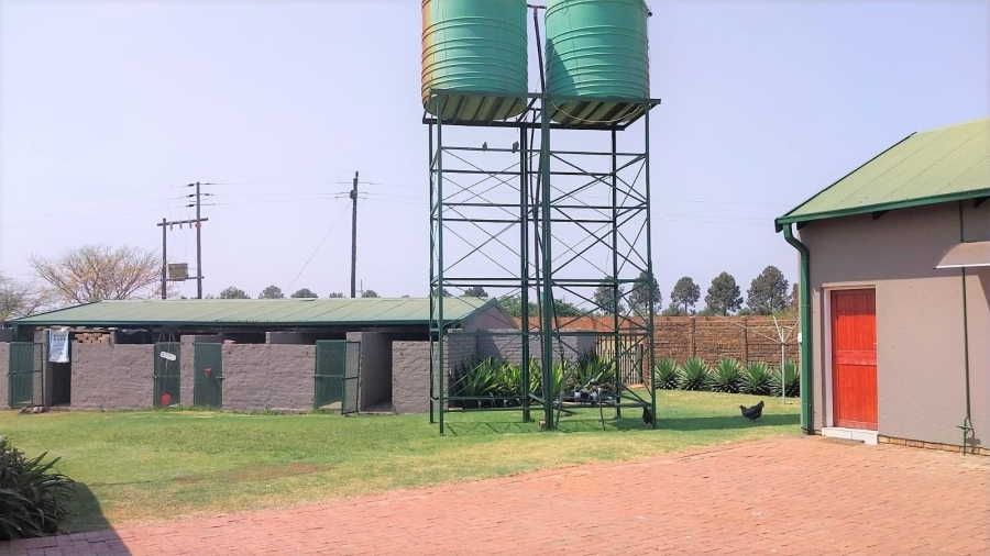 5 Bedroom Property for Sale in Mooikloof Gauteng