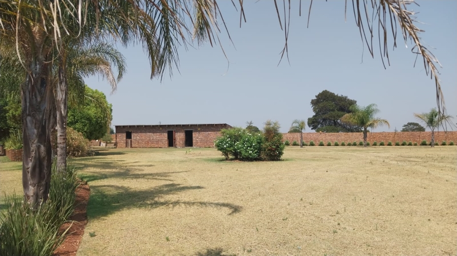 5 Bedroom Property for Sale in Mooikloof Gauteng