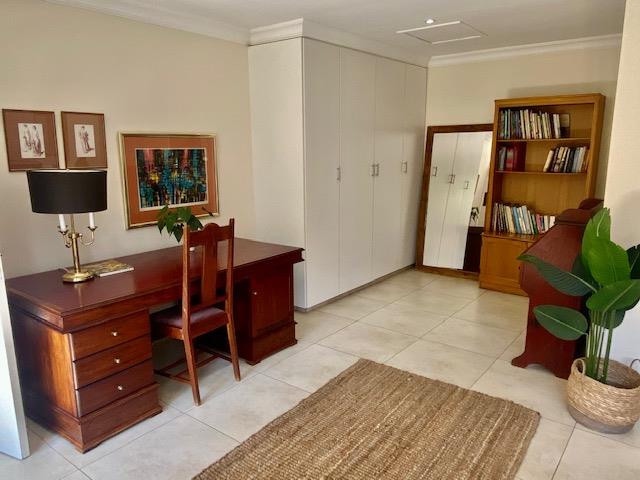 To Let 1 Bedroom Property for Rent in River Club Gauteng