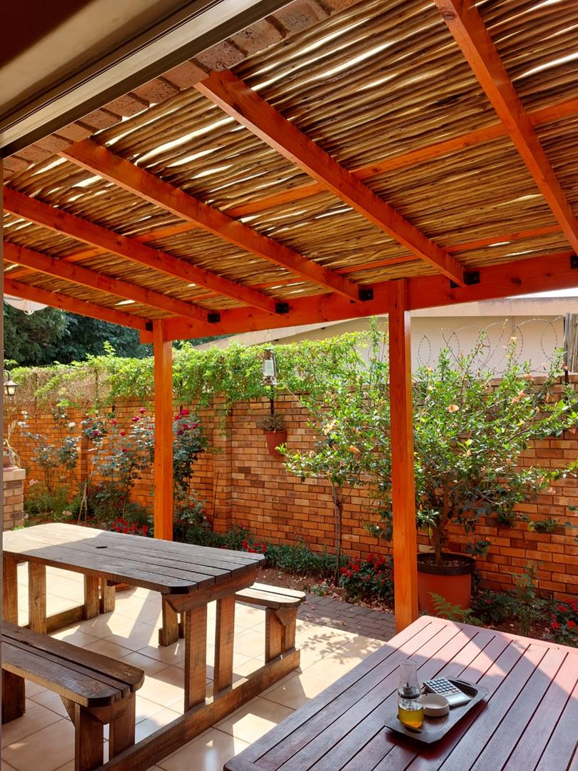 3 Bedroom Property for Sale in Val de Grace Gauteng