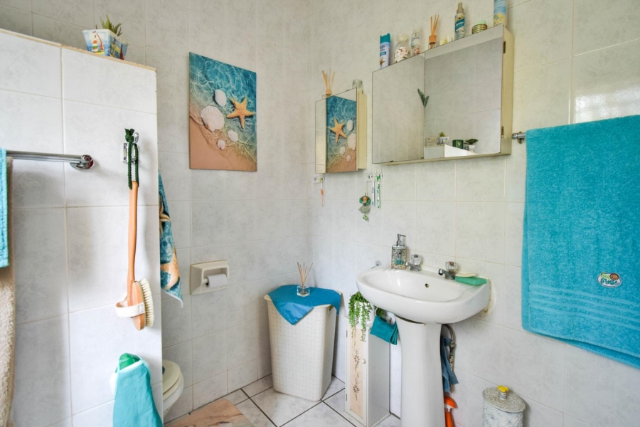 To Let 2 Bedroom Property for Rent in Garsfontein Gauteng