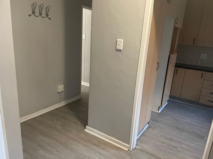 To Let 2 Bedroom Property for Rent in Orchards Gauteng