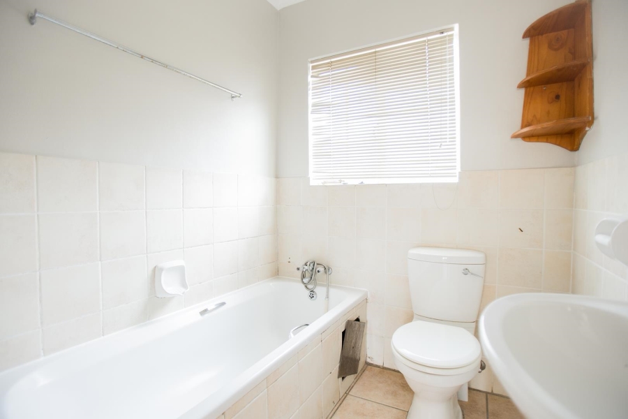 To Let 1 Bedroom Property for Rent in Rietvalleirand Gauteng