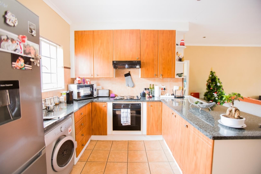 To Let 3 Bedroom Property for Rent in Mooikloof Ridge Gauteng