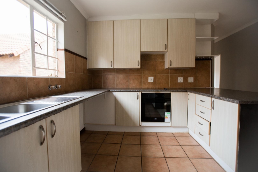 To Let 3 Bedroom Property for Rent in Mooikloof Ridge Gauteng