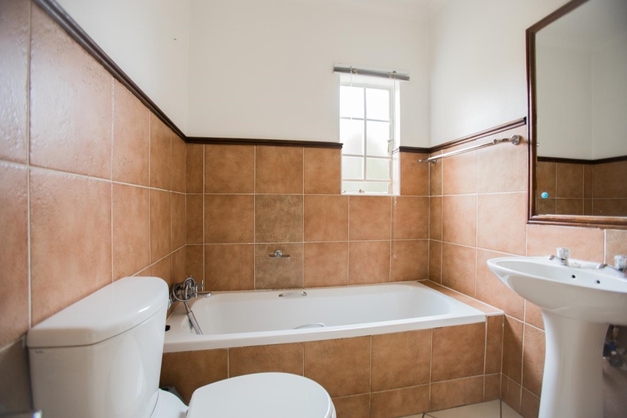 To Let 3 Bedroom Property for Rent in Mooikloof Ridge Gauteng