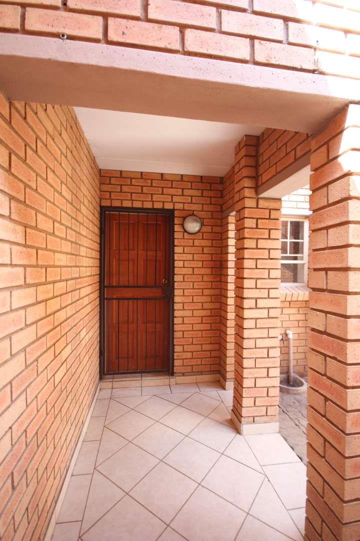 To Let 2 Bedroom Property for Rent in Hazeldean Gauteng