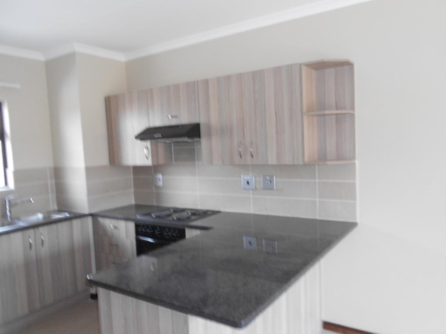 To Let 2 Bedroom Property for Rent in New Market Gauteng