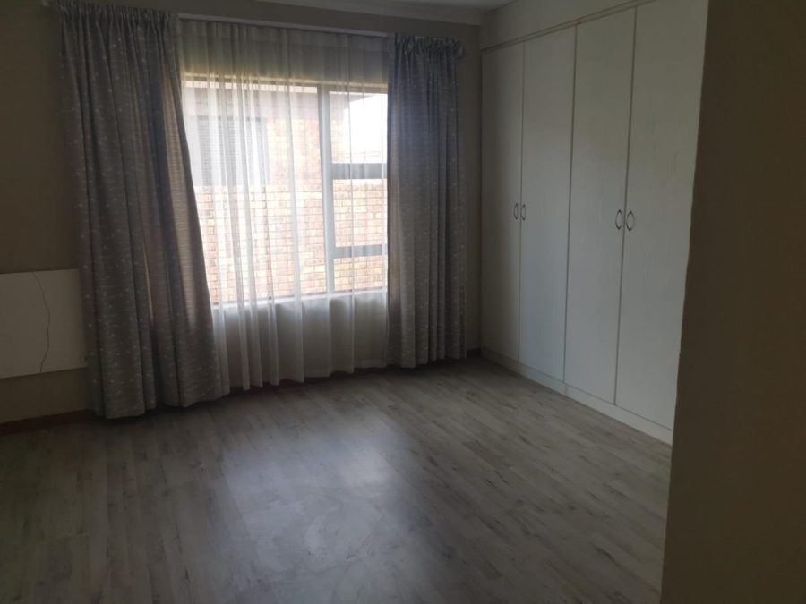 To Let 2 Bedroom Property for Rent in Albertsdal Gauteng