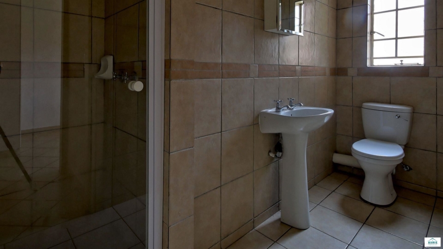 To Let 3 Bedroom Property for Rent in Northwold Gauteng