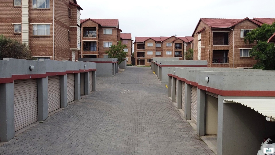 To Let 3 Bedroom Property for Rent in Northwold Gauteng