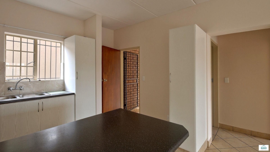 To Let 2 Bedroom Property for Rent in Northwold Gauteng