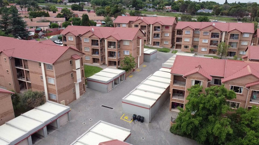 To Let 2 Bedroom Property for Rent in Northwold Gauteng