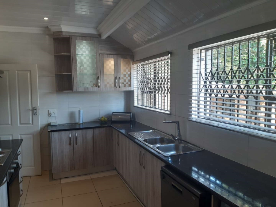 4 Bedroom Property for Sale in Kibler Park Gauteng