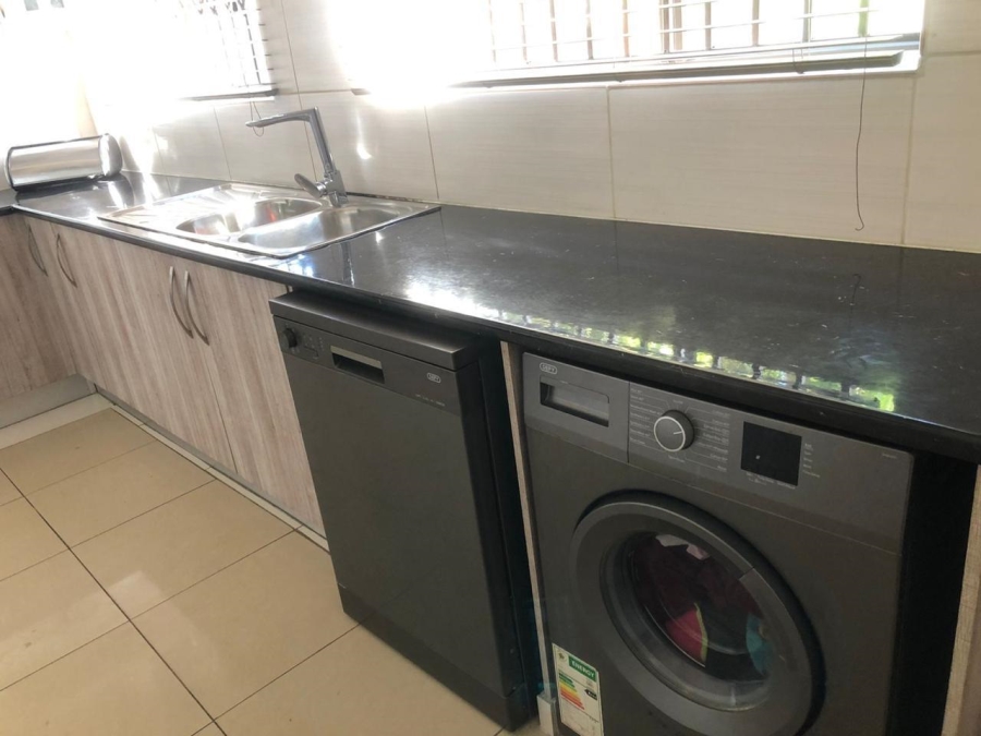 4 Bedroom Property for Sale in Kibler Park Gauteng