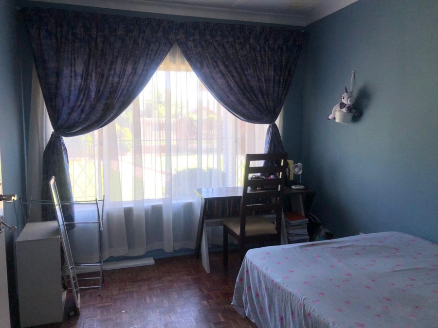 4 Bedroom Property for Sale in Kibler Park Gauteng