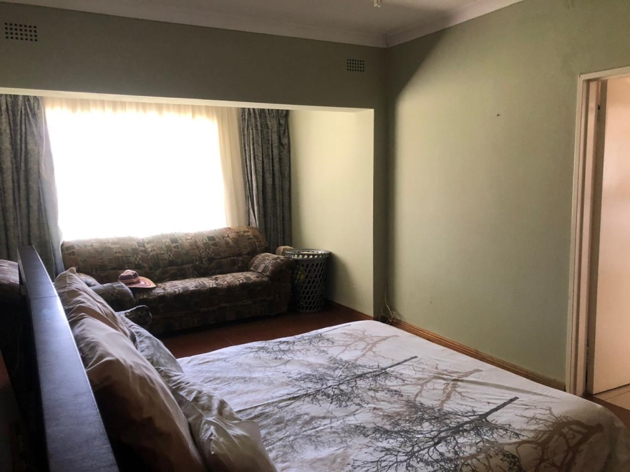 4 Bedroom Property for Sale in Kibler Park Gauteng