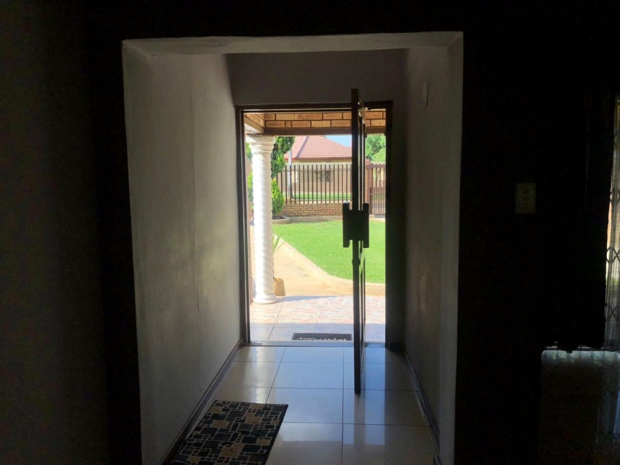 4 Bedroom Property for Sale in Kibler Park Gauteng