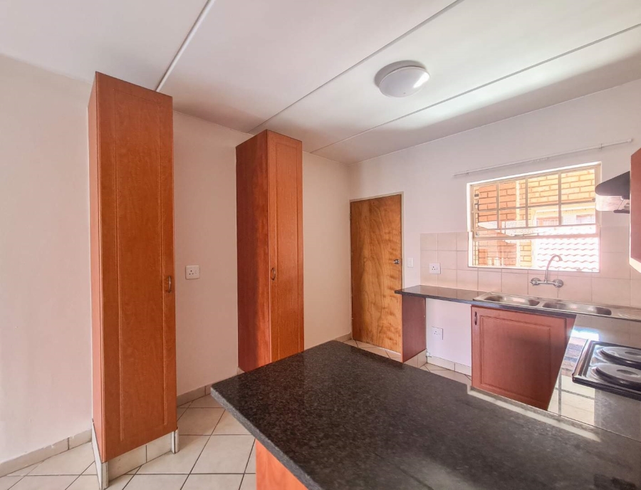 To Let 2 Bedroom Property for Rent in Hazeldean Gauteng