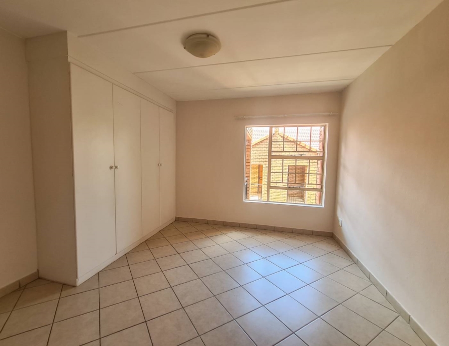 To Let 2 Bedroom Property for Rent in Hazeldean Gauteng