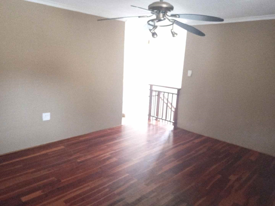 To Let 2 Bedroom Property for Rent in Birch Acres Gauteng