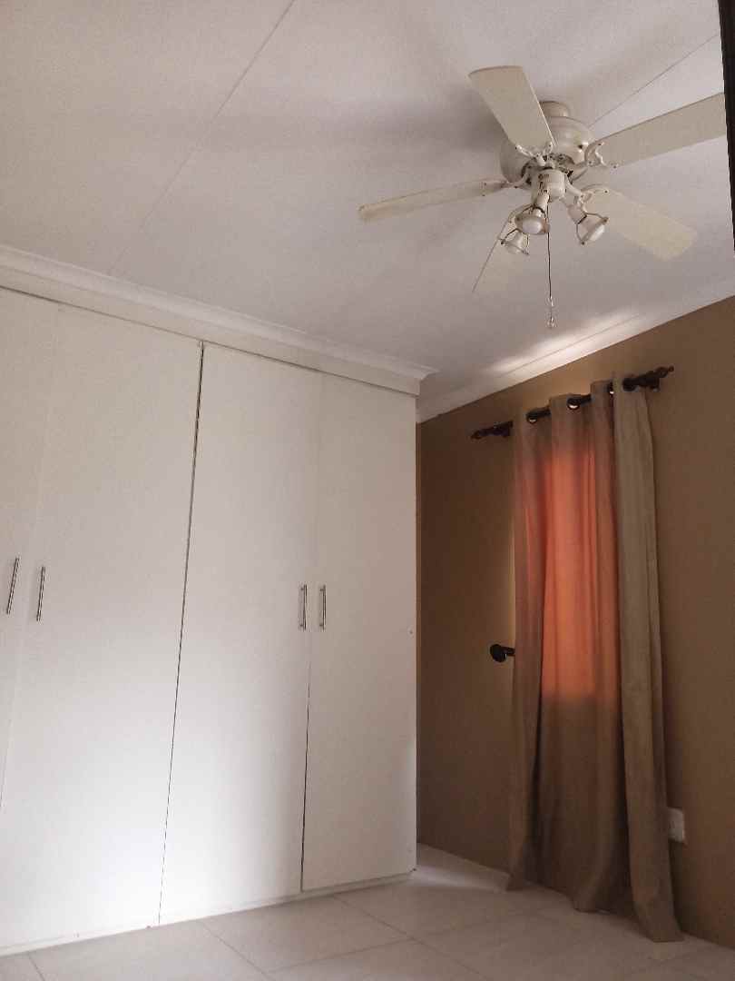 To Let 2 Bedroom Property for Rent in Birch Acres Gauteng