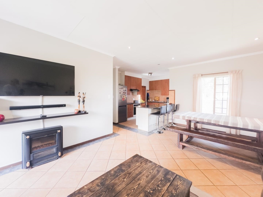 To Let 2 Bedroom Property for Rent in Mooikloof Ridge Gauteng