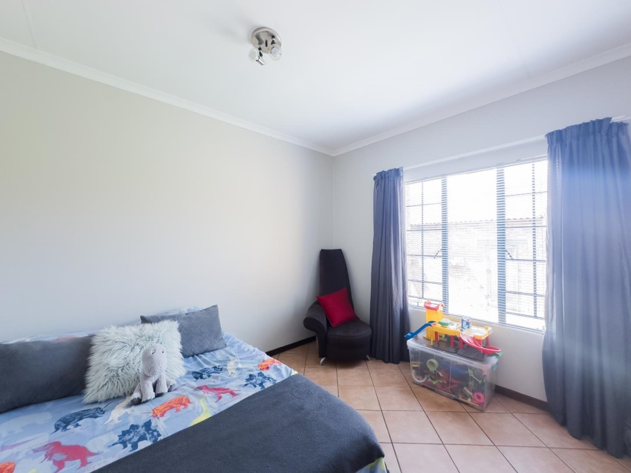 To Let 2 Bedroom Property for Rent in Mooikloof Ridge Gauteng
