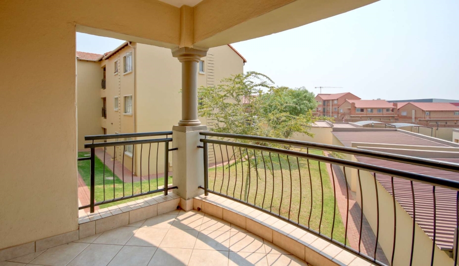 To Let 2 Bedroom Property for Rent in Hazeldean Gauteng