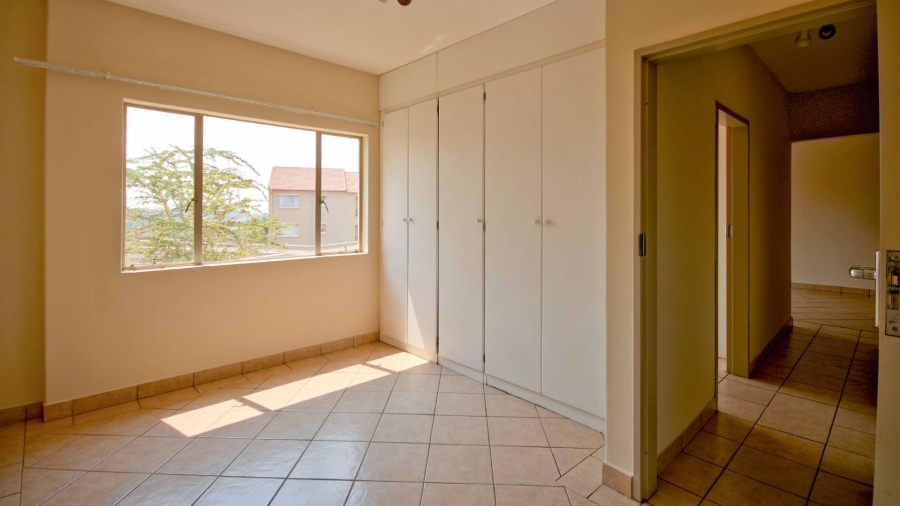 To Let 2 Bedroom Property for Rent in Hazeldean Gauteng