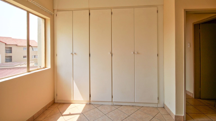 To Let 2 Bedroom Property for Rent in Hazeldean Gauteng
