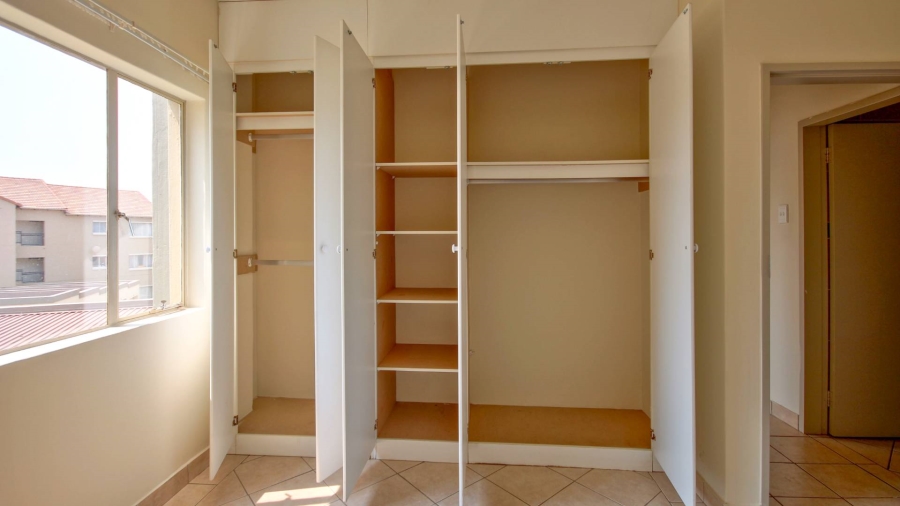To Let 2 Bedroom Property for Rent in Hazeldean Gauteng