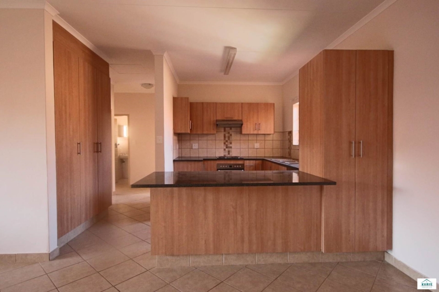 To Let 3 Bedroom Property for Rent in Olympus Gauteng