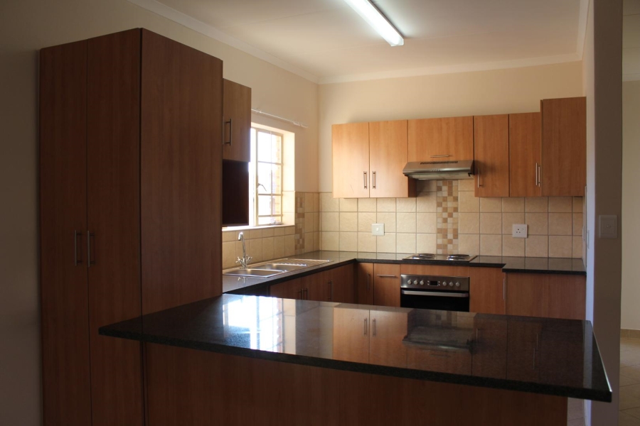 To Let 3 Bedroom Property for Rent in Olympus Gauteng