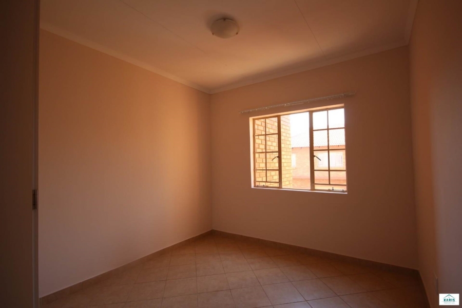 To Let 3 Bedroom Property for Rent in Olympus Gauteng