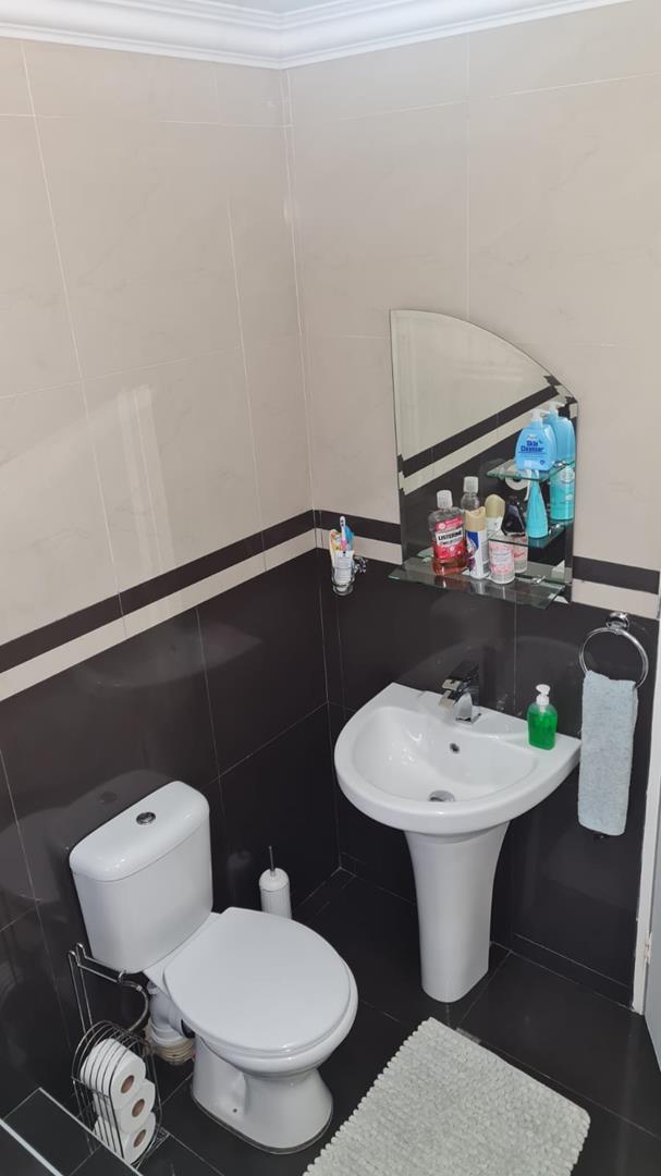 To Let 3 Bedroom Property for Rent in Brackenhurst Gauteng