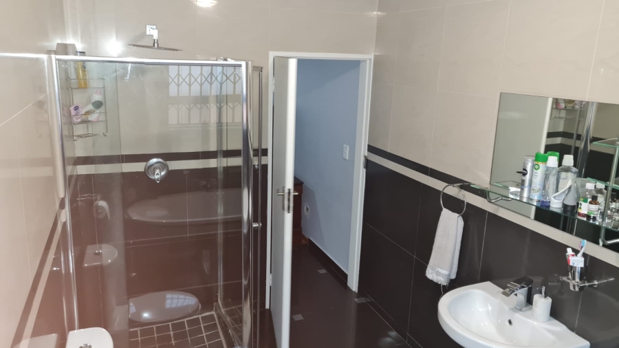 To Let 3 Bedroom Property for Rent in Brackenhurst Gauteng