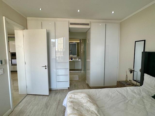 1 Bedroom Property for Sale in Benmore Gardens Gauteng