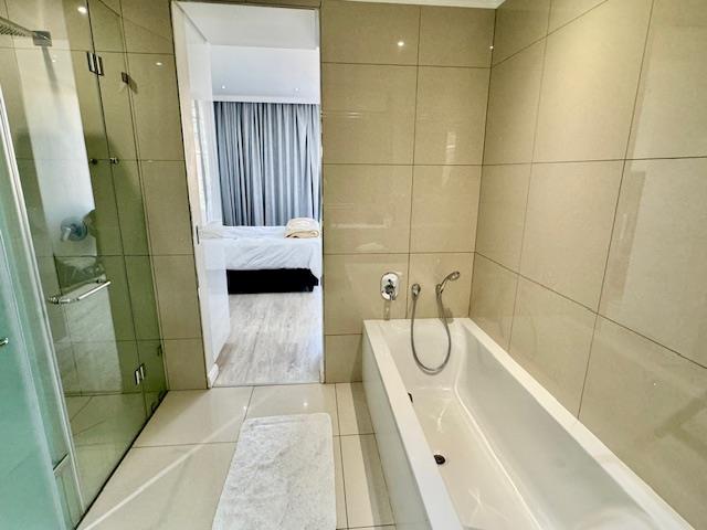1 Bedroom Property for Sale in Benmore Gardens Gauteng