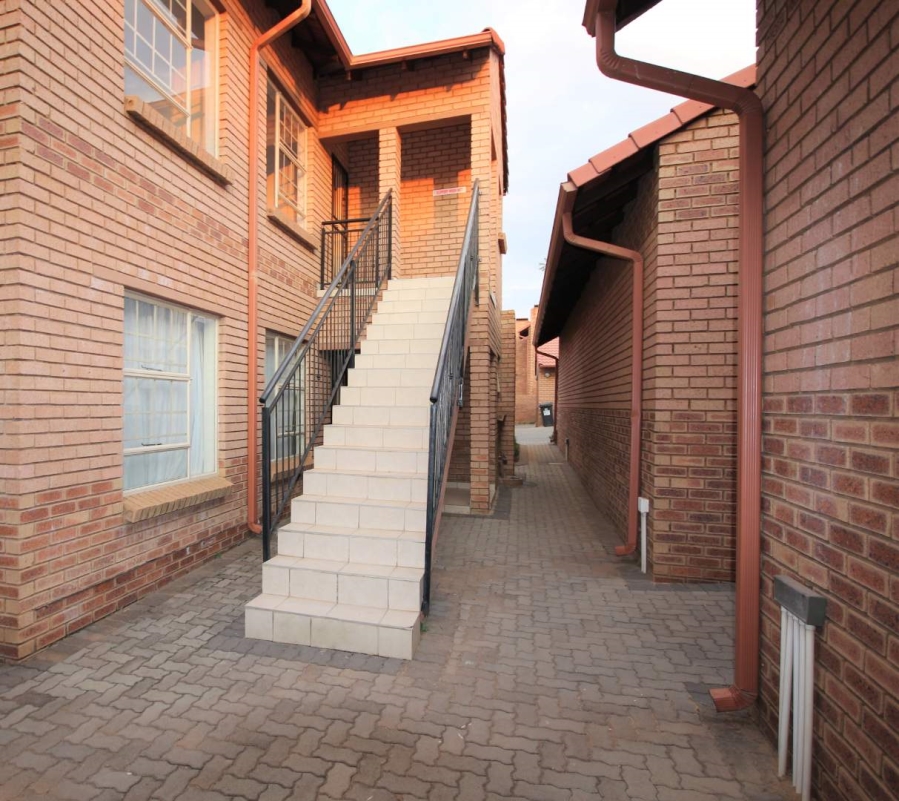 To Let 3 Bedroom Property for Rent in Hazeldean Gauteng