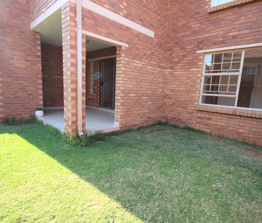 To Let 2 Bedroom Property for Rent in Hazeldean Gauteng