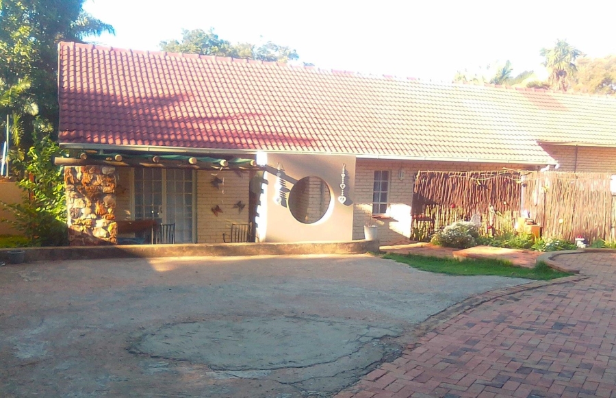 To Let 4 Bedroom Property for Rent in Magalieskruin Gauteng