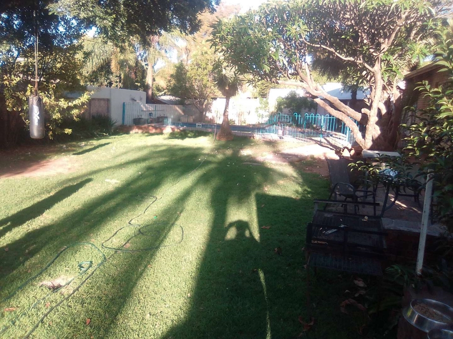 To Let 4 Bedroom Property for Rent in Magalieskruin Gauteng