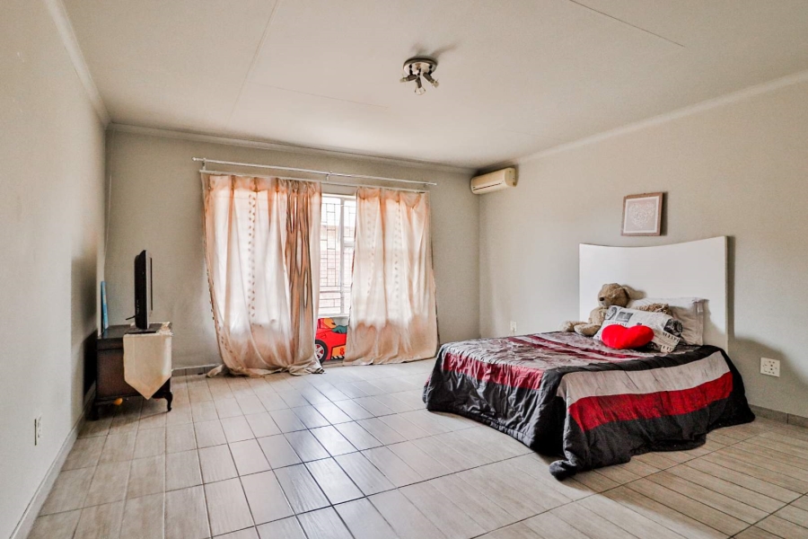 4 Bedroom Property for Sale in Bakerton Gauteng