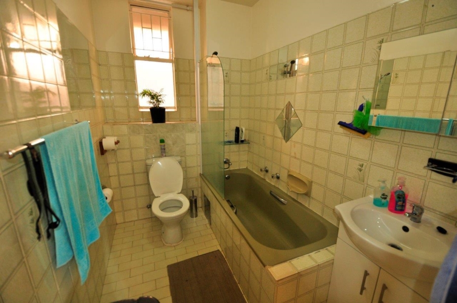 To Let 1 Bedroom Property for Rent in La Montagne Gauteng